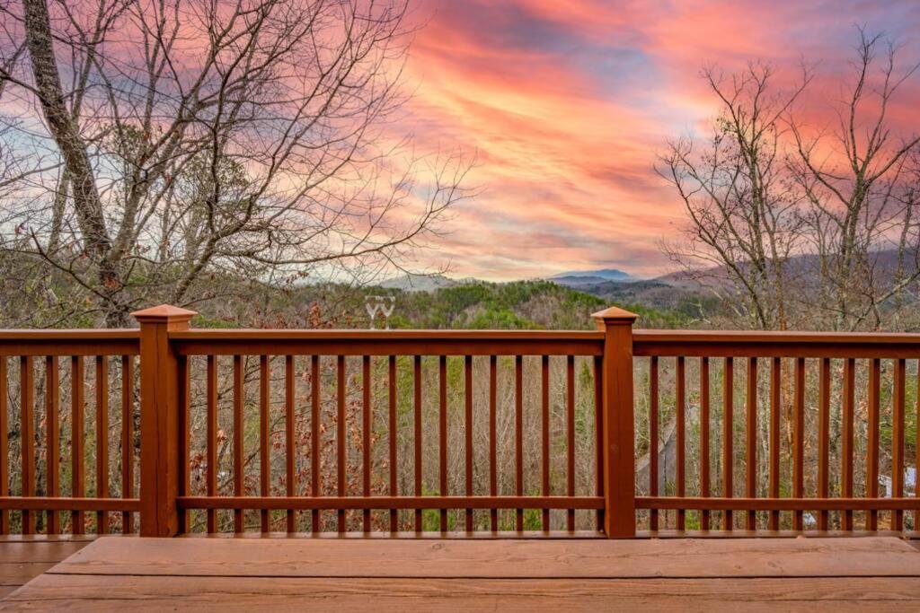 Over The Mountain - Smoky Mountain View Cabin Sevierville Zewnętrze zdjęcie