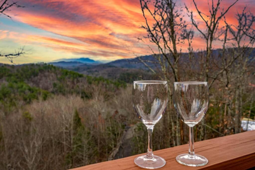 Over The Mountain - Smoky Mountain View Cabin Sevierville Zewnętrze zdjęcie