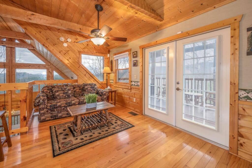 Over The Mountain - Smoky Mountain View Cabin Sevierville Zewnętrze zdjęcie