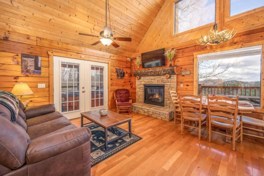 Over The Mountain - Smoky Mountain View Cabin Sevierville Zewnętrze zdjęcie